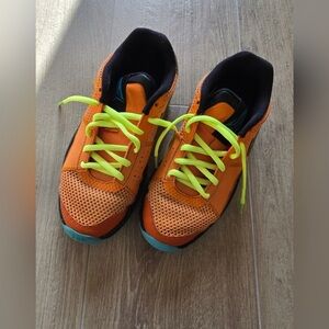 Nike Ja Morant 1 Mandarin Orange Basketball Shoes Size 3.5 Boys